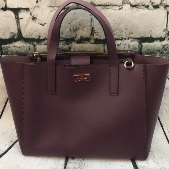 kate spade Handbags - NWOT Kate Spade handbag w/removable strap